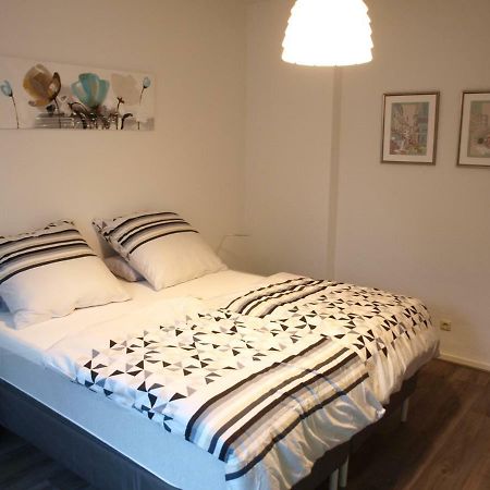 Appartment Grau Im Gruenen Monchengladbach Luaran gambar